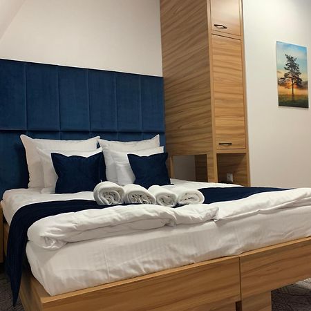 Piramida Aparthotel Boleslawiec  Exterior foto