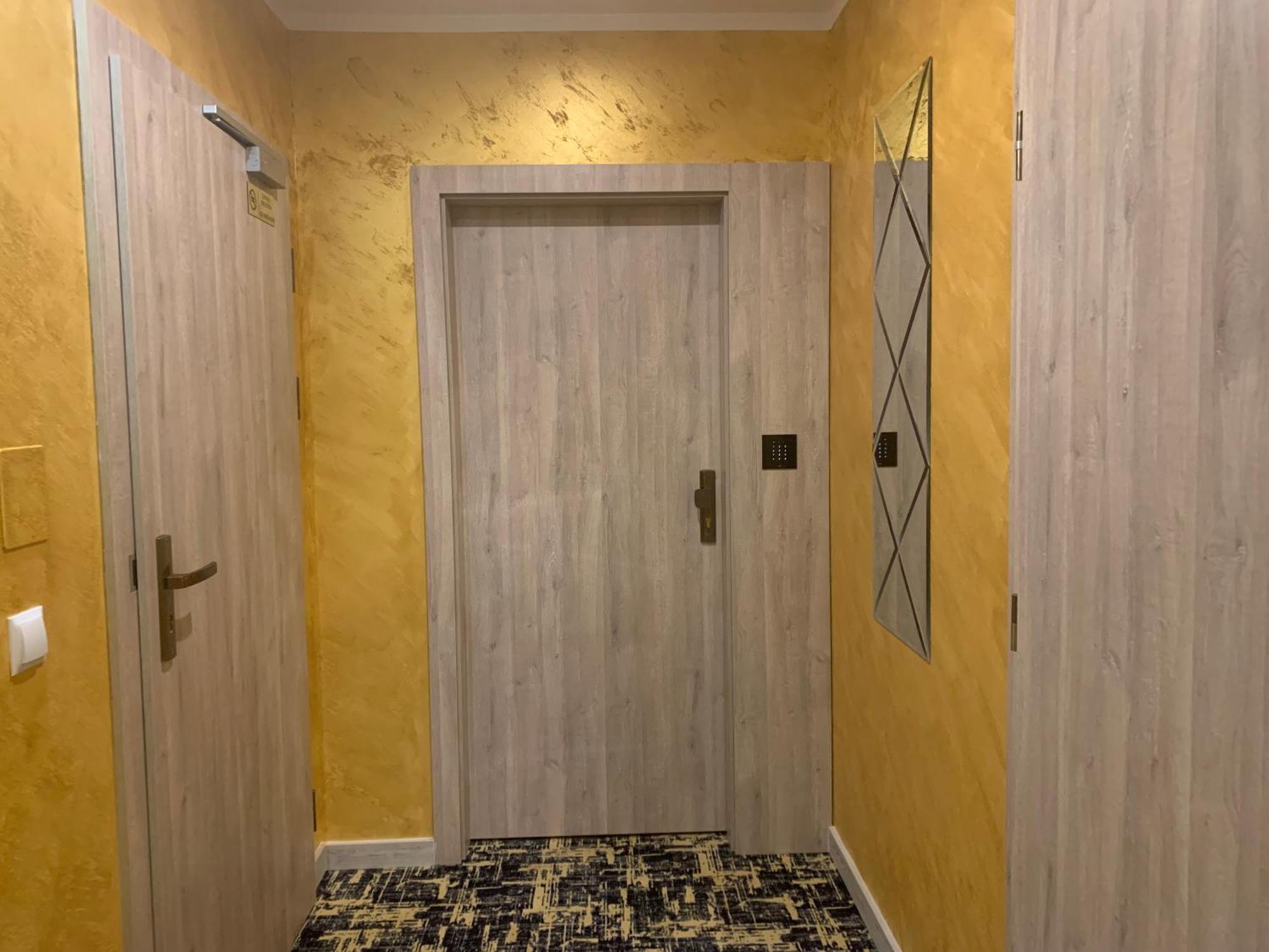 Piramida Aparthotel Boleslawiec  Cameră foto