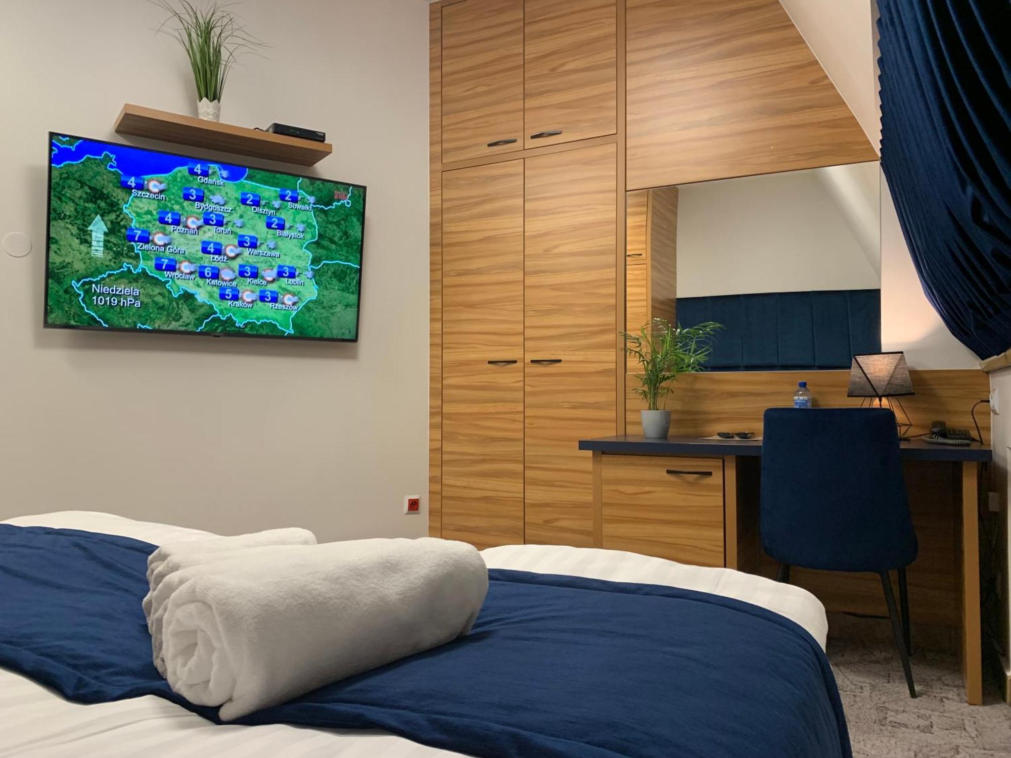Piramida Aparthotel Boleslawiec  Cameră foto
